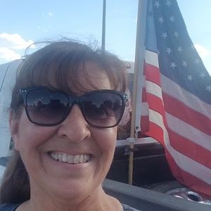 Meet your Posher, Louella